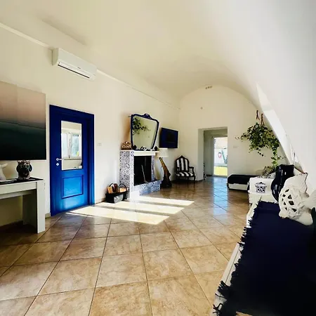 Lucrezia Villa